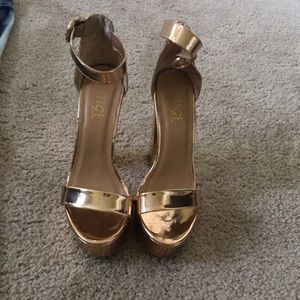 Rose Gold Plat Form Heels